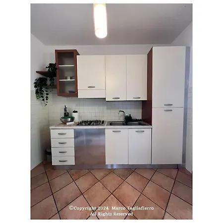 アパート Dolcevita アルバ