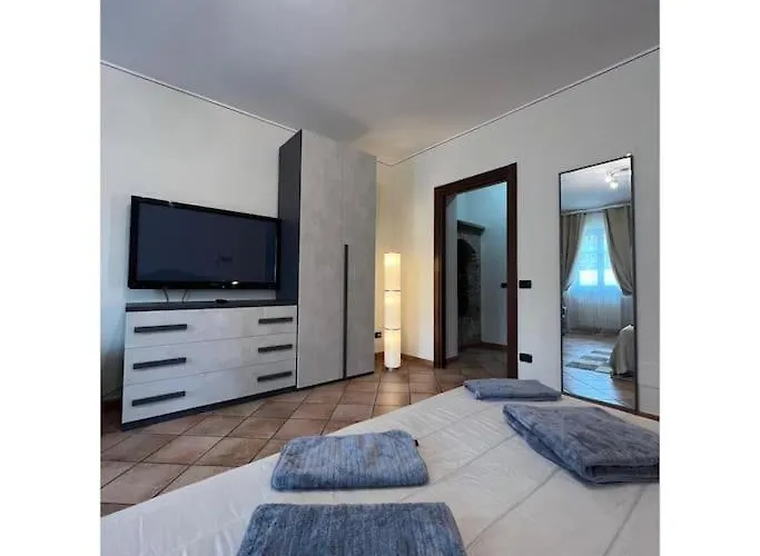 Dolcevita Alba (Piedmont)